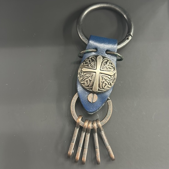 Leather Keychain - Picture 7 of 10